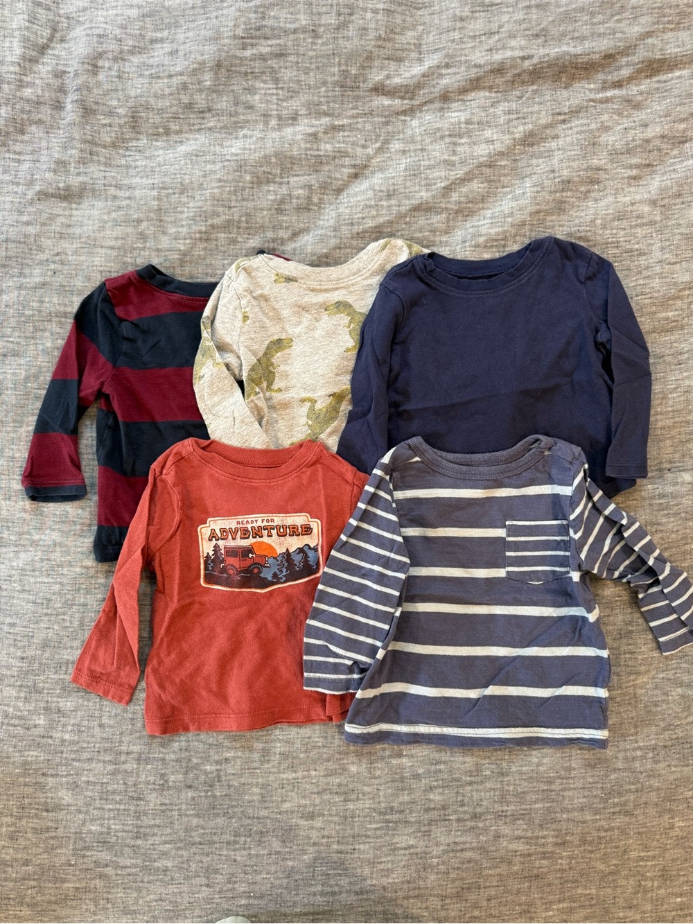 Lot of 5 Old Navy toddler boy long sleeve tops, 12-18m